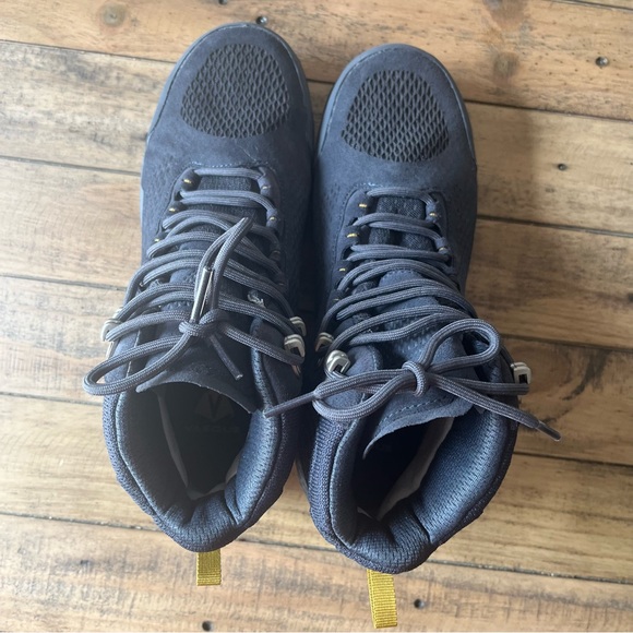 Vasque- BREEZE LT NTX MEN'S LIGHTWEIGHT WATERPROOF HIKING BOOT Size 8 - Picture 7 of 11